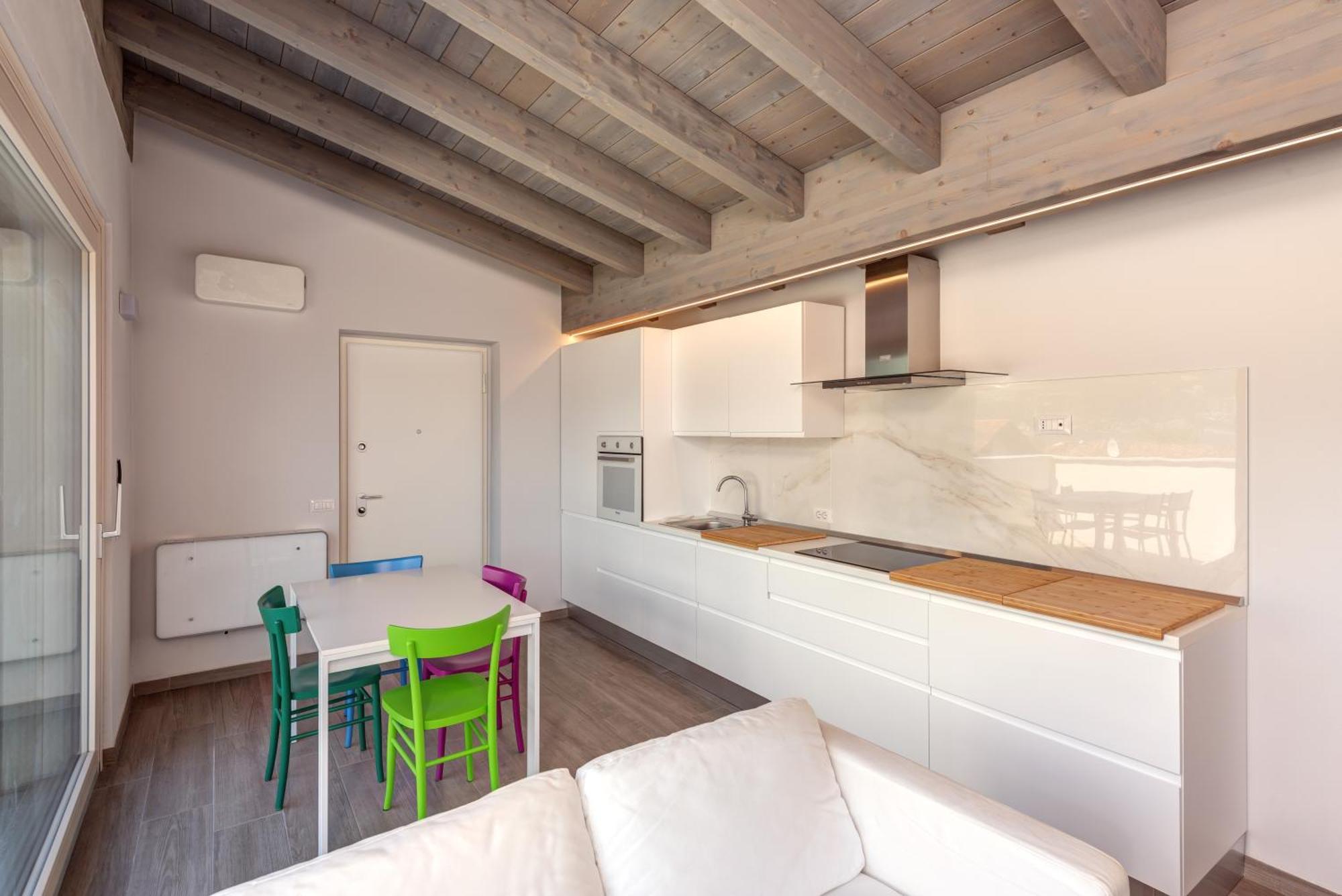 Villa Family With Pool And Amazing Panoramic Penthouse Colico Exterior photo